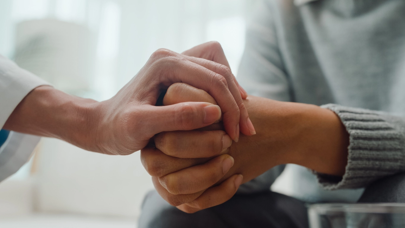 anxiety therapist doing a counseling session with a patient experiencing anxiety